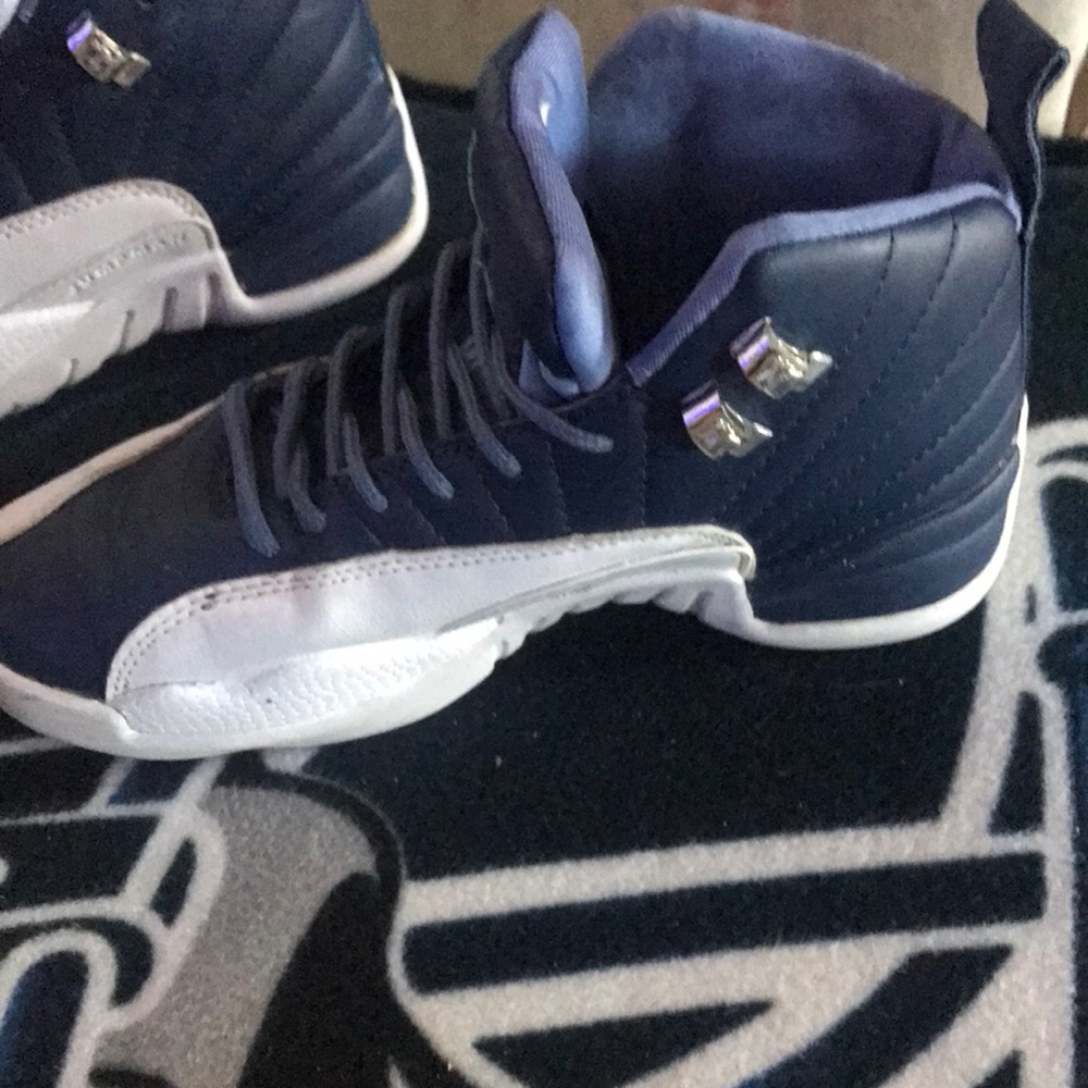 Jordan 12 obsidian
